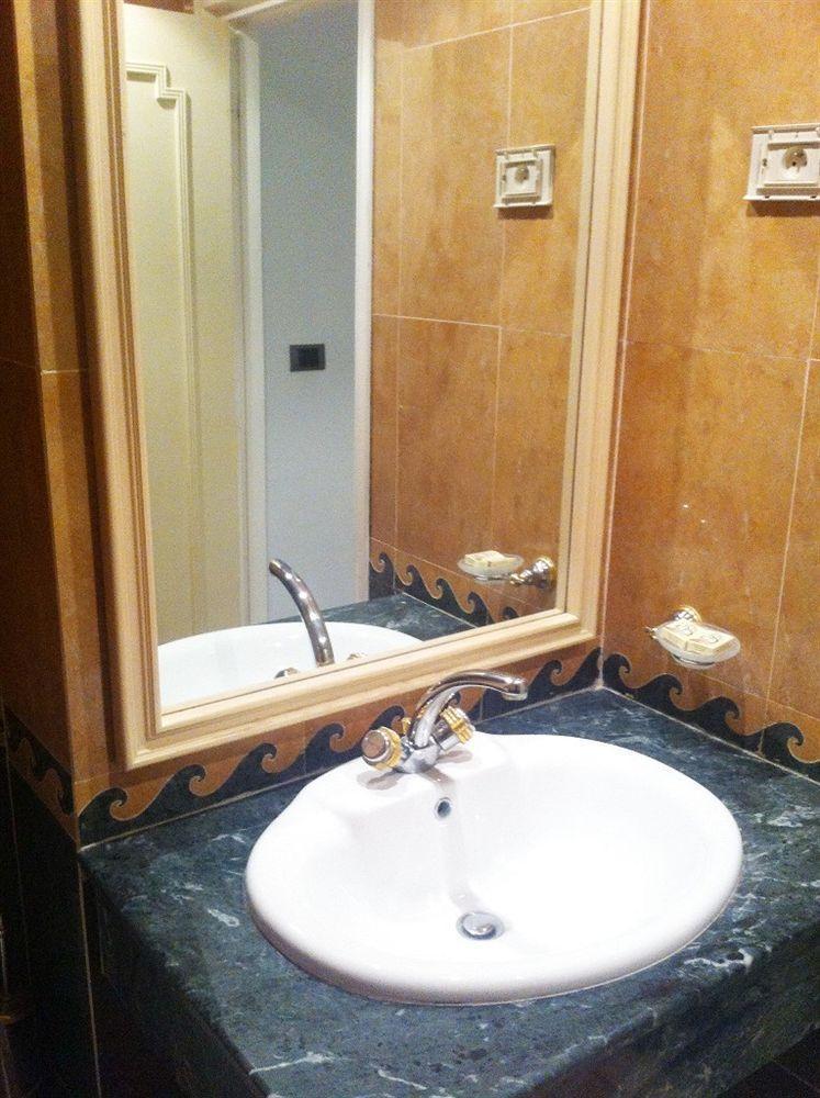 Excel Hotel 3*